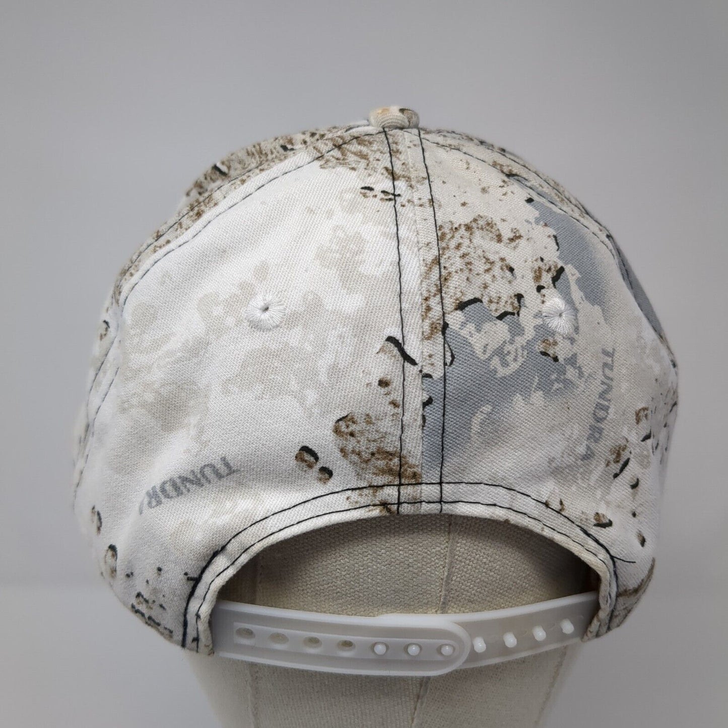 Cabela's Snapback Hat Tundra Camo One Size Adjustable Embroidered
