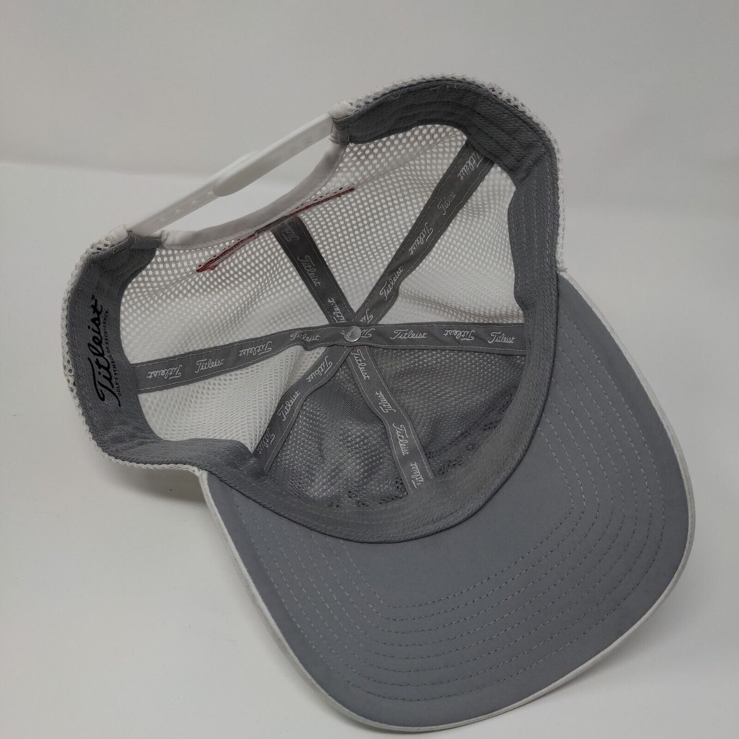 Titleist Golf Snapback Mesh Back Hat White One Size Adjustable 6 Panel