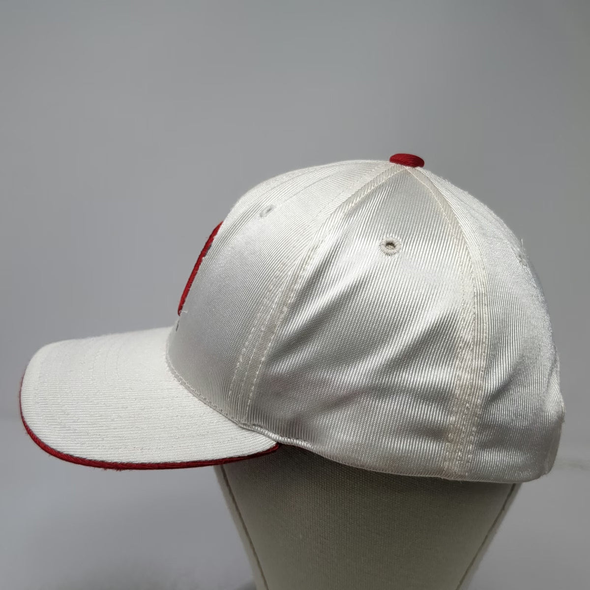 Team Spirit Ohio State Buckeyes NCAA Hat White Cap One Size Strapback Logo Red