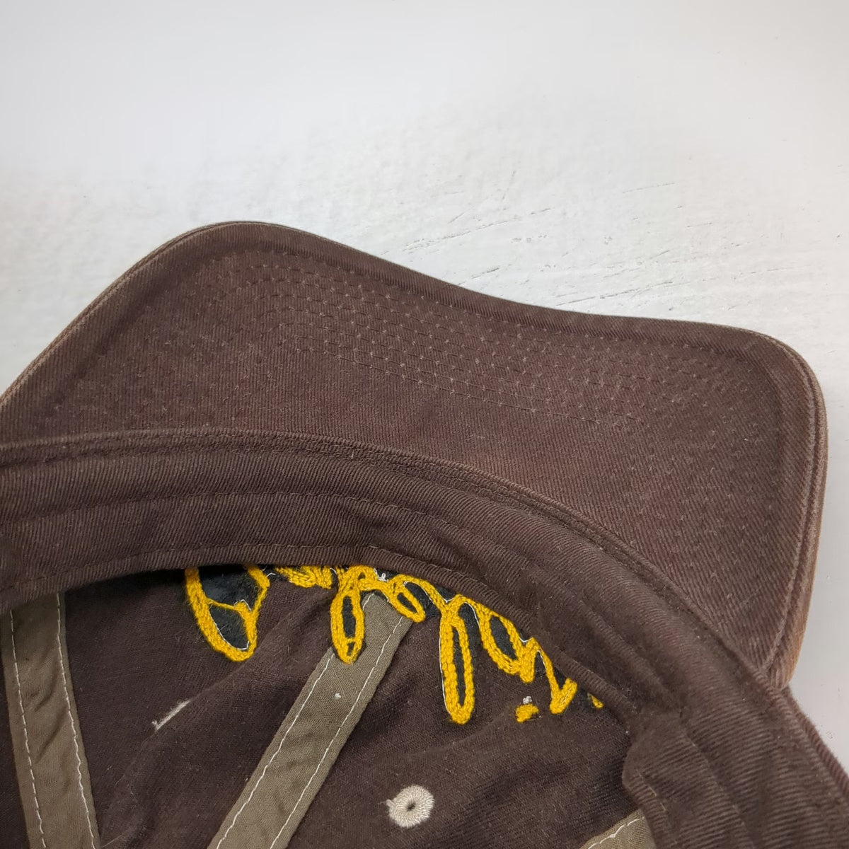 Cabela's Baseball Cap Brown One Size Contrast Stitching Yellow Logo Strap Hat
