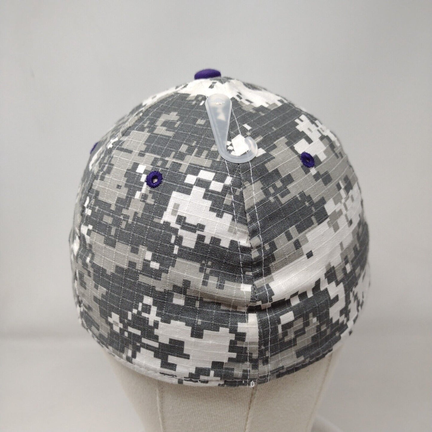CI Fitted Hat Gray Camouflage Medium A-Flex Embroidered 6 Panel The Game Pro