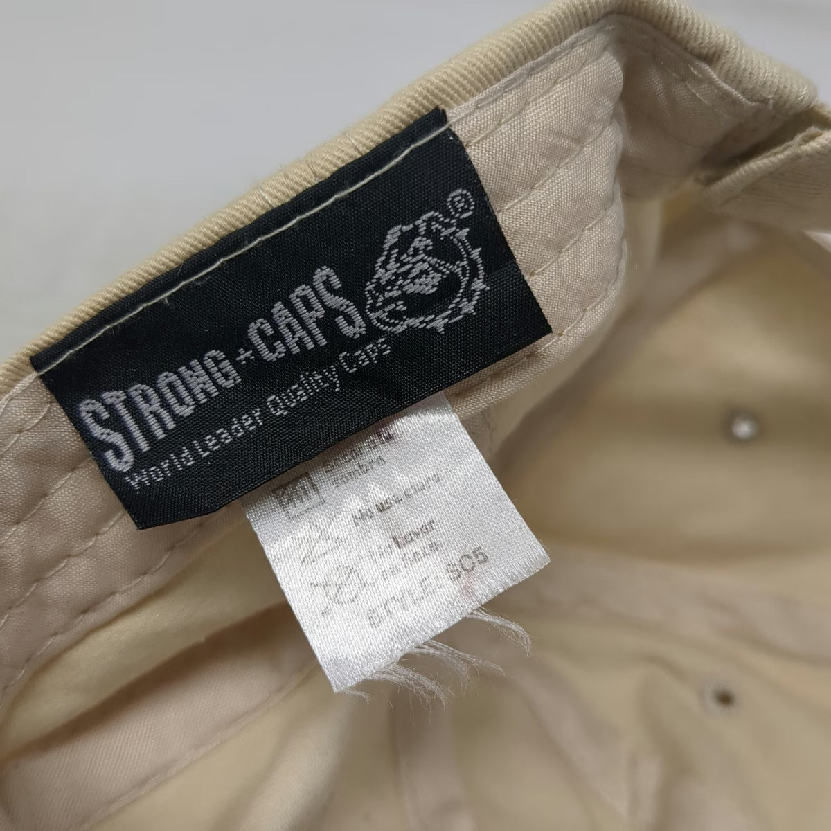 Strong Caps San Isidro Cloud Forest Lodge Bird Beige One Size Baseball Cap Hat