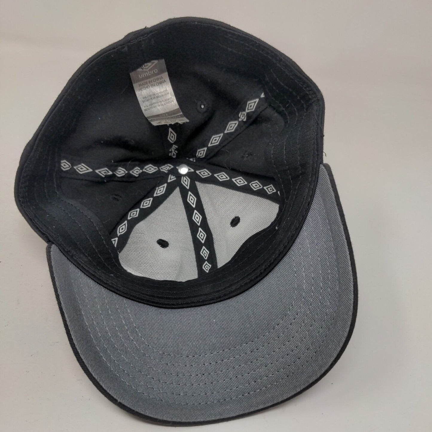 Umbro Fitted Hat Black OSFA Lightweight Embroidered Vented Holes 6 Panel