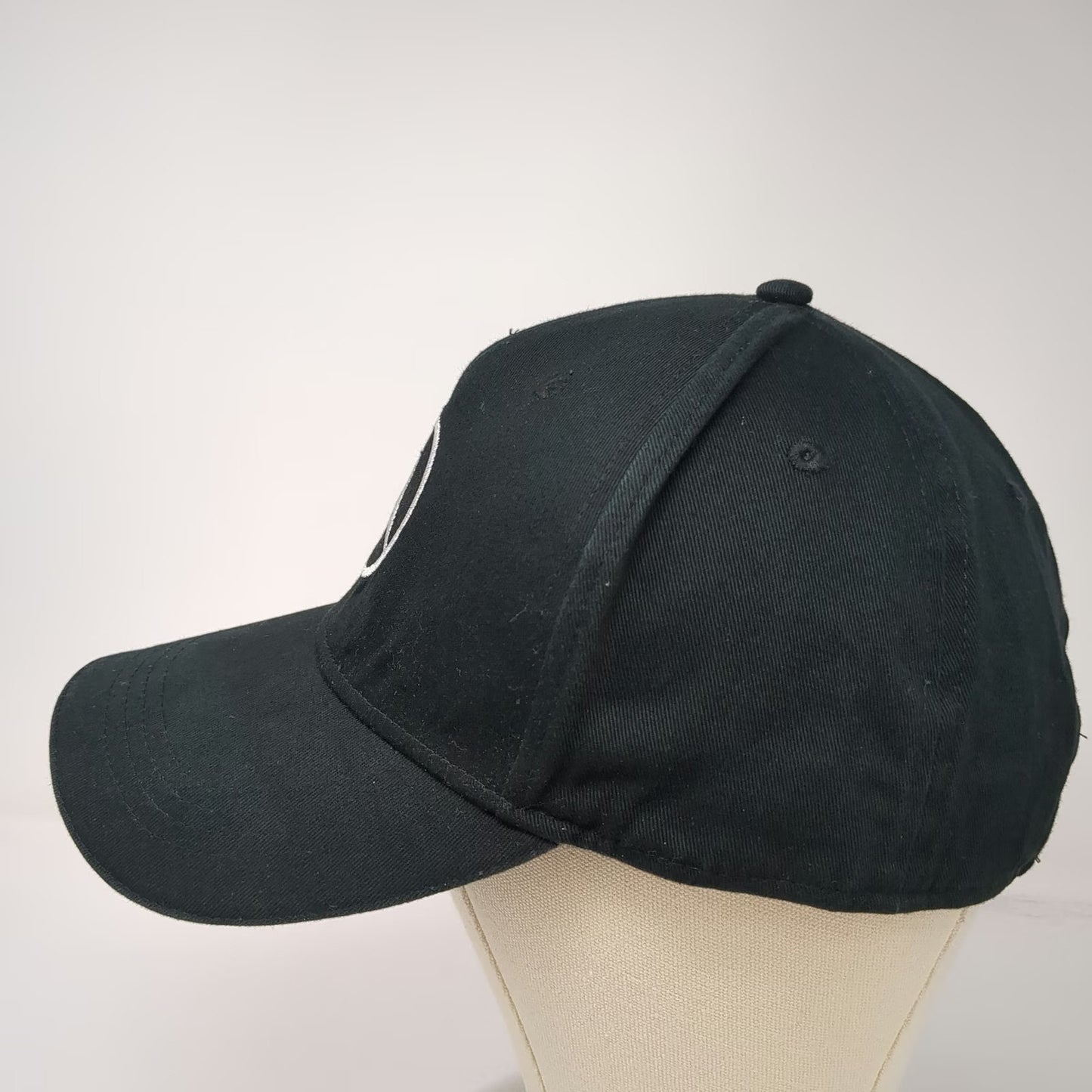 Mercedes-Benz 5 Panel Black One Size Adjustable Strap Silver Trim Logo Auto Hat