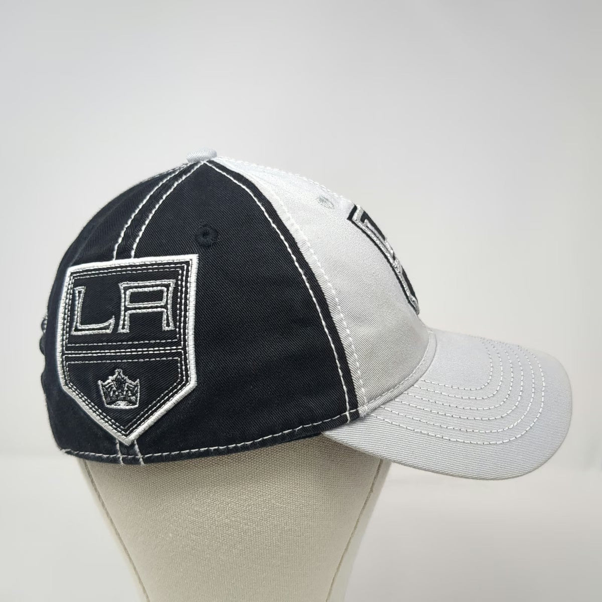 Reebok Los Angeles Kings NHL Hat Gray One Size Baseball Cap Contrast Stitching