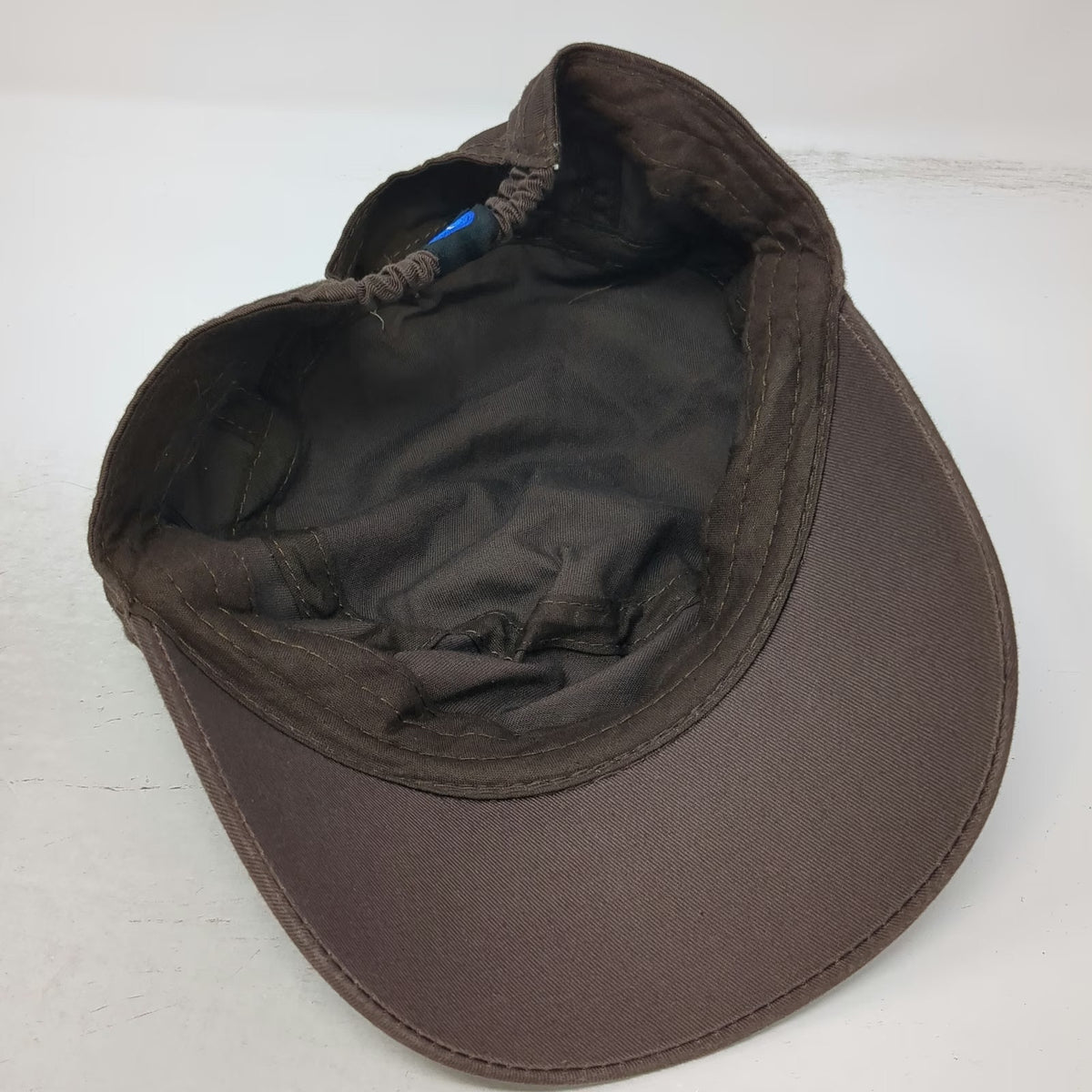 Isotoner Army Cap Brown One Size Horse Embroidery Elastic Back Hat Flat Top