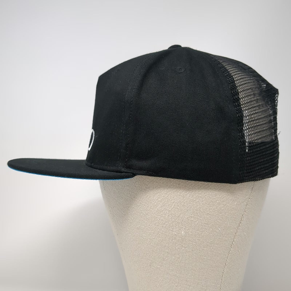 Cardo Trucker Hat Black One Size Snapback Mesh Cardo Systems Logo Flat Brim