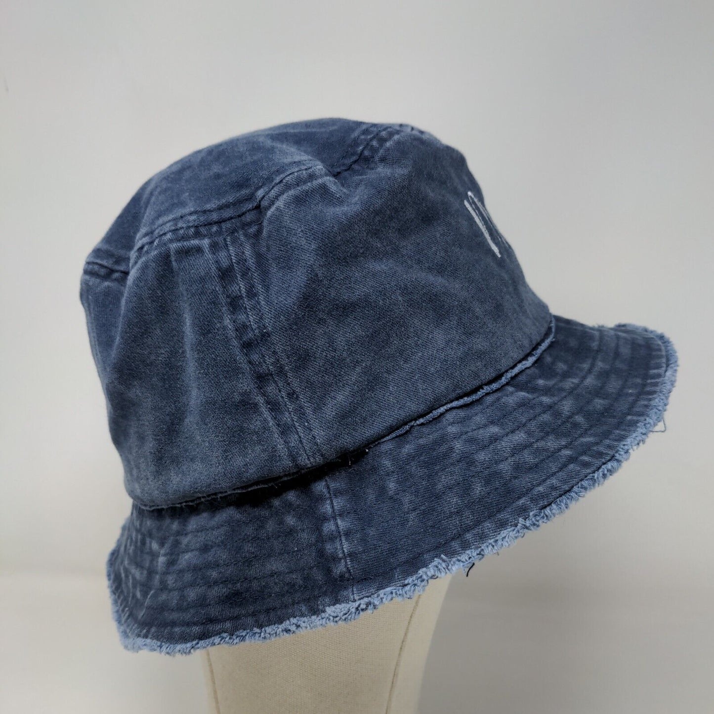 Maui Pineapple Bucket Hat Blue OSFM Embroidered David And Young W/Tags