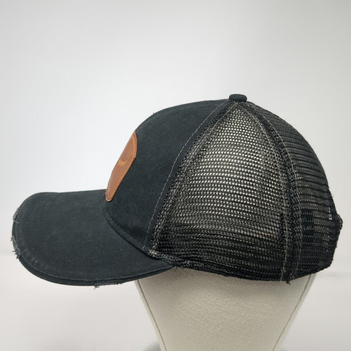 Shyanne Trucker Hat Black One Size Western Bull Skull Leather Patch Mesh Back