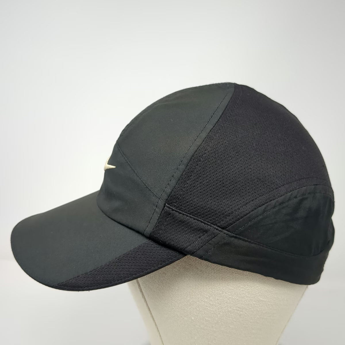 Nike Baseball Cap Black One Size Dri-FIT Mesh Running Performance Strapback Hat