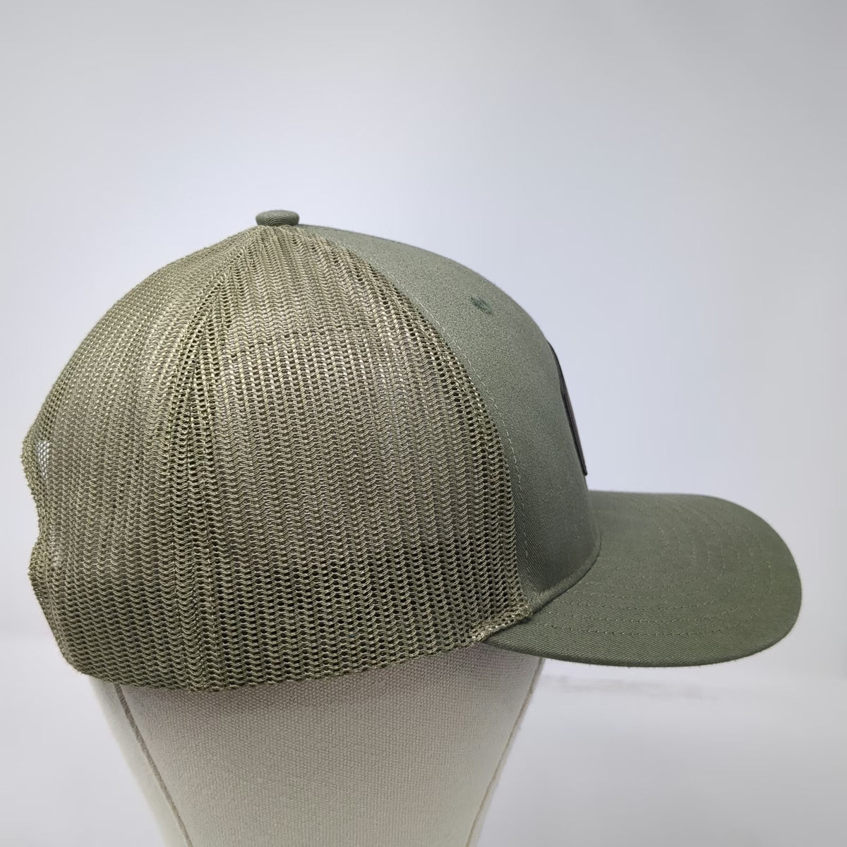 Richardson Trucker Hat Green One Size Leather Patch Mesh Back Snapback Farm Logo