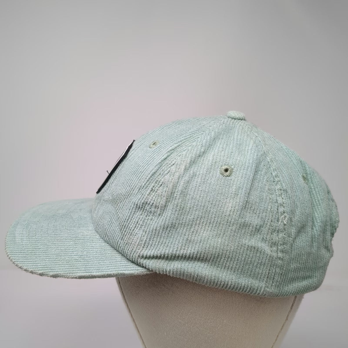 Itonic Nilo Green Baseball Cap One Size Corduroy Mountain Landscape Patch Hat