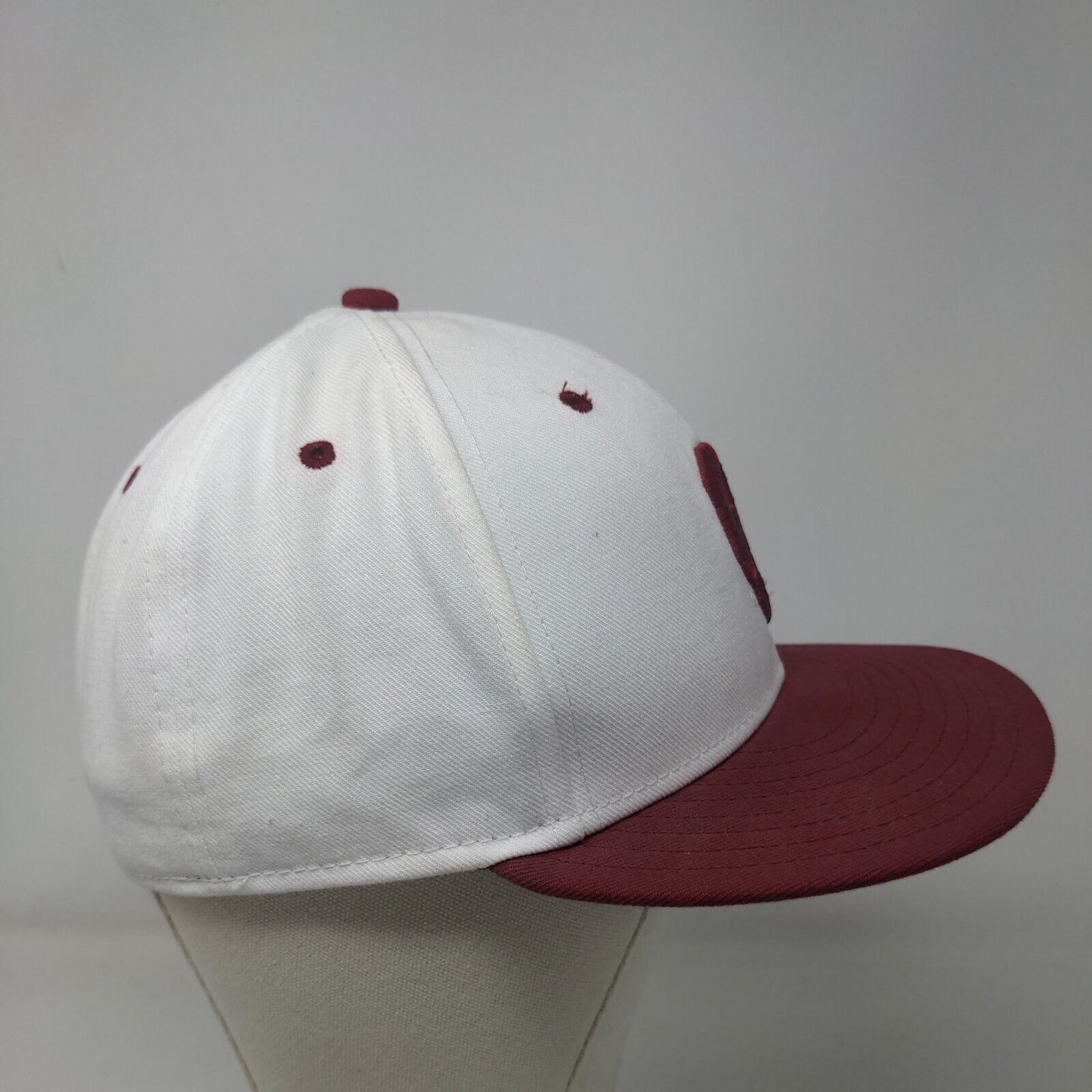 Nike Tru Men's Fitted Hat White 7 Embroidered Oklahoma Sooners Logo Swoosh