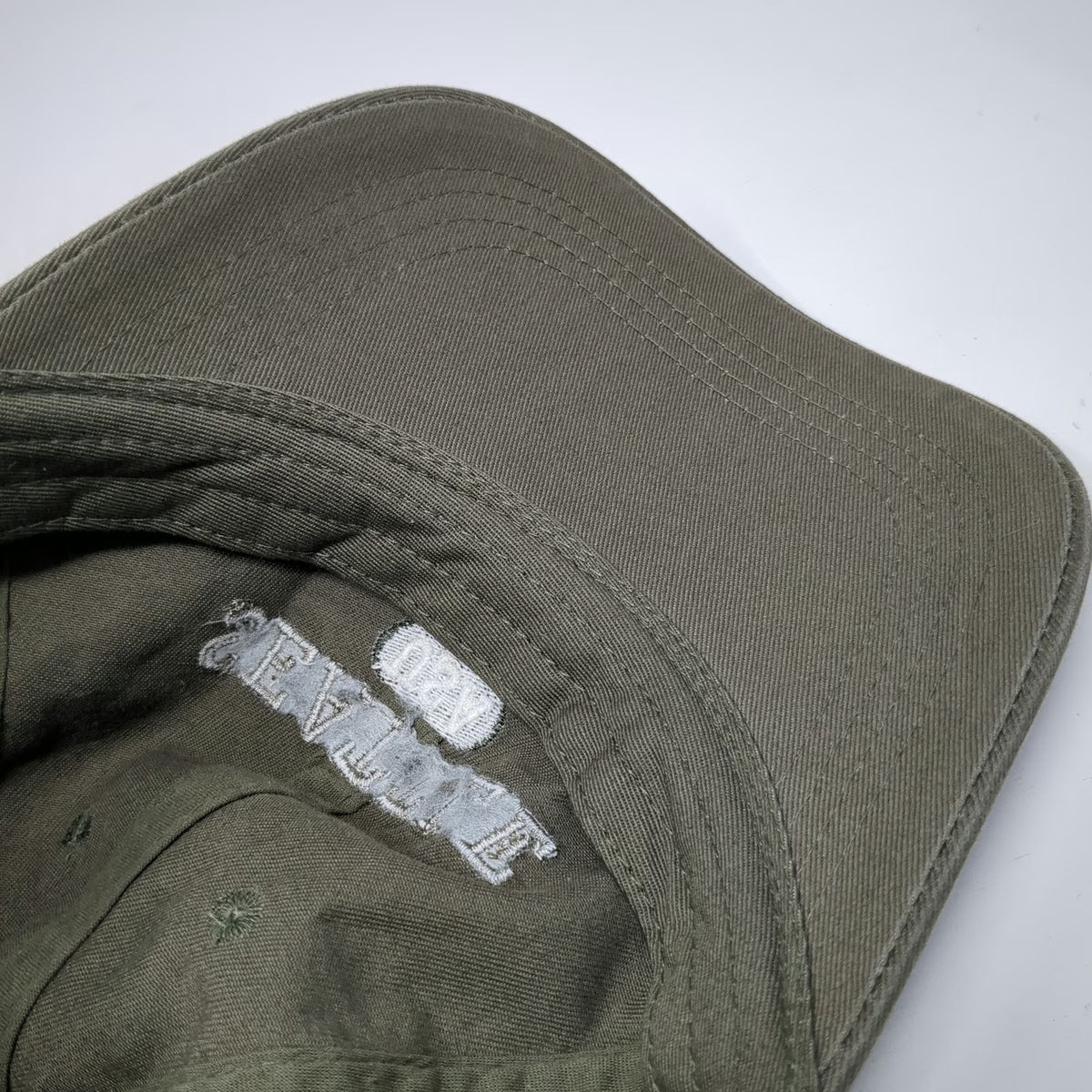Prairie Mountain Seattle USA Baseball Cap Green White One Size Slideback Hat