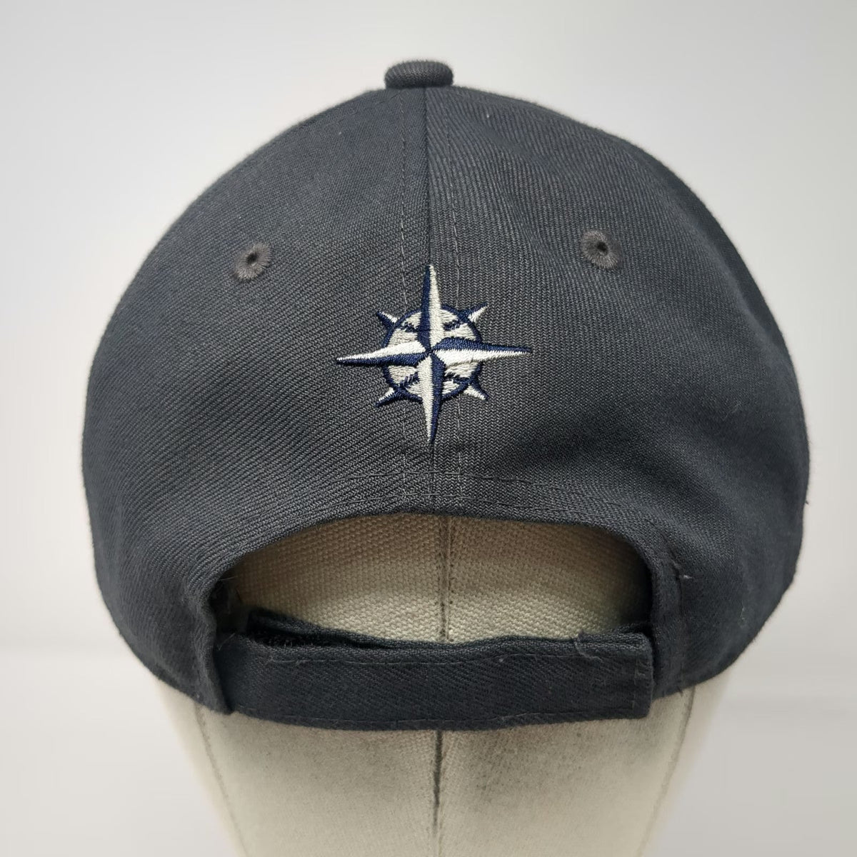 New Era Seattle Mariners MLB Baseball Cap Gray One Size 9FORTY Strapback Hat