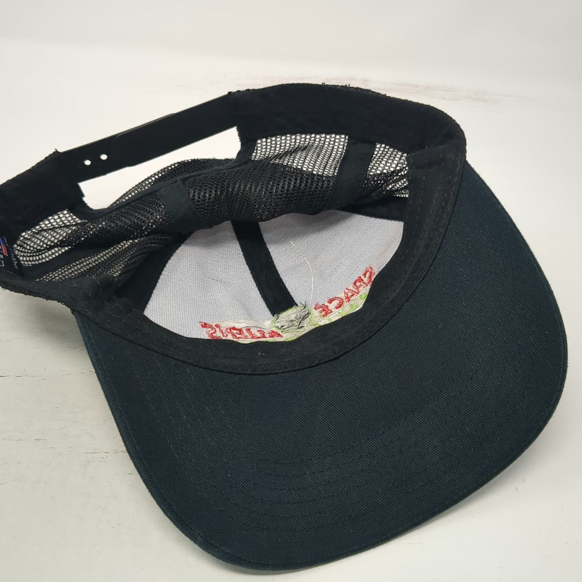 Cap America Trucker Hat Black One Size Space Aliens Grill & Bar Mesh Snapback