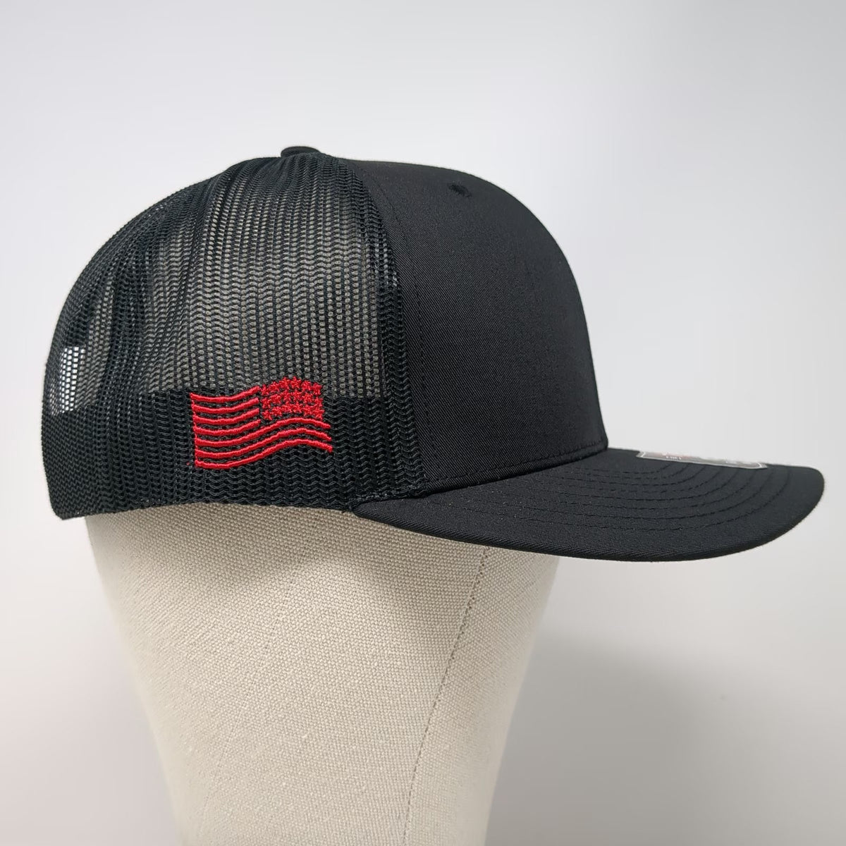 Richardson Trucker Hat Black L Red IGT Companies Logo Mesh Snapback 112 Flag