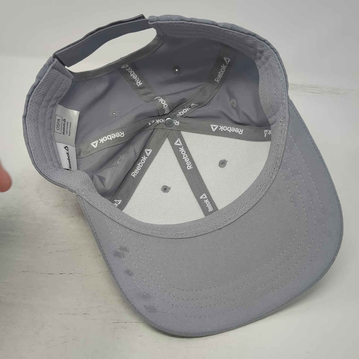 Reebok Baseball Cap Gray One Size Tonal Logo Performance Strapback Athletic Hat