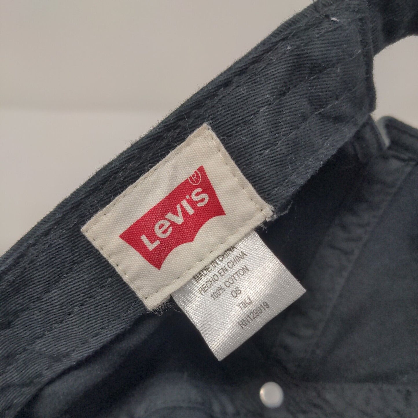 Levi's Slideback Hat Black One Size Adjustable Embroidered 6 Panel
