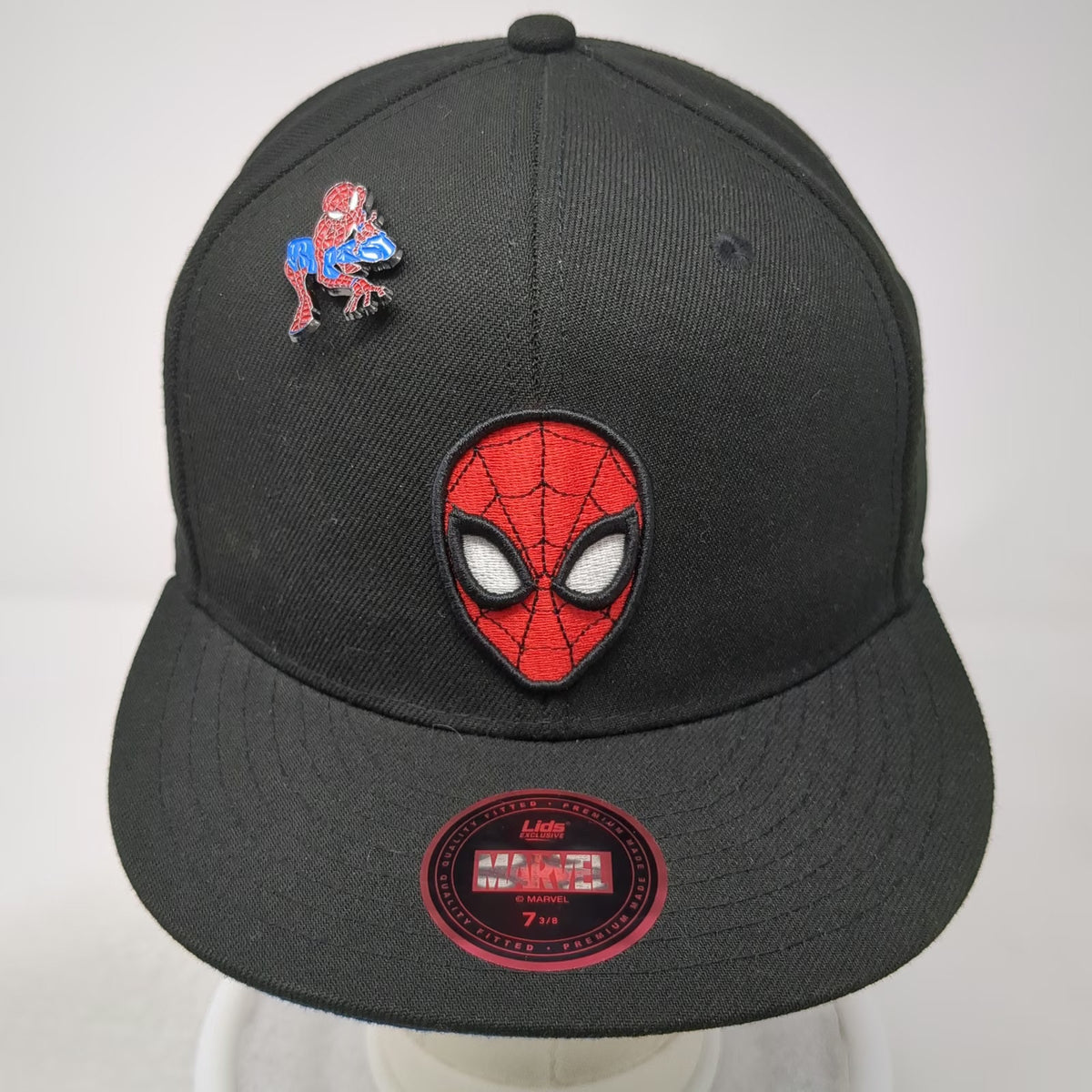 Marvel Spider-Man Black 7 3/8 Snapback Hat Side Patch Enamel Pin Fitted Lids