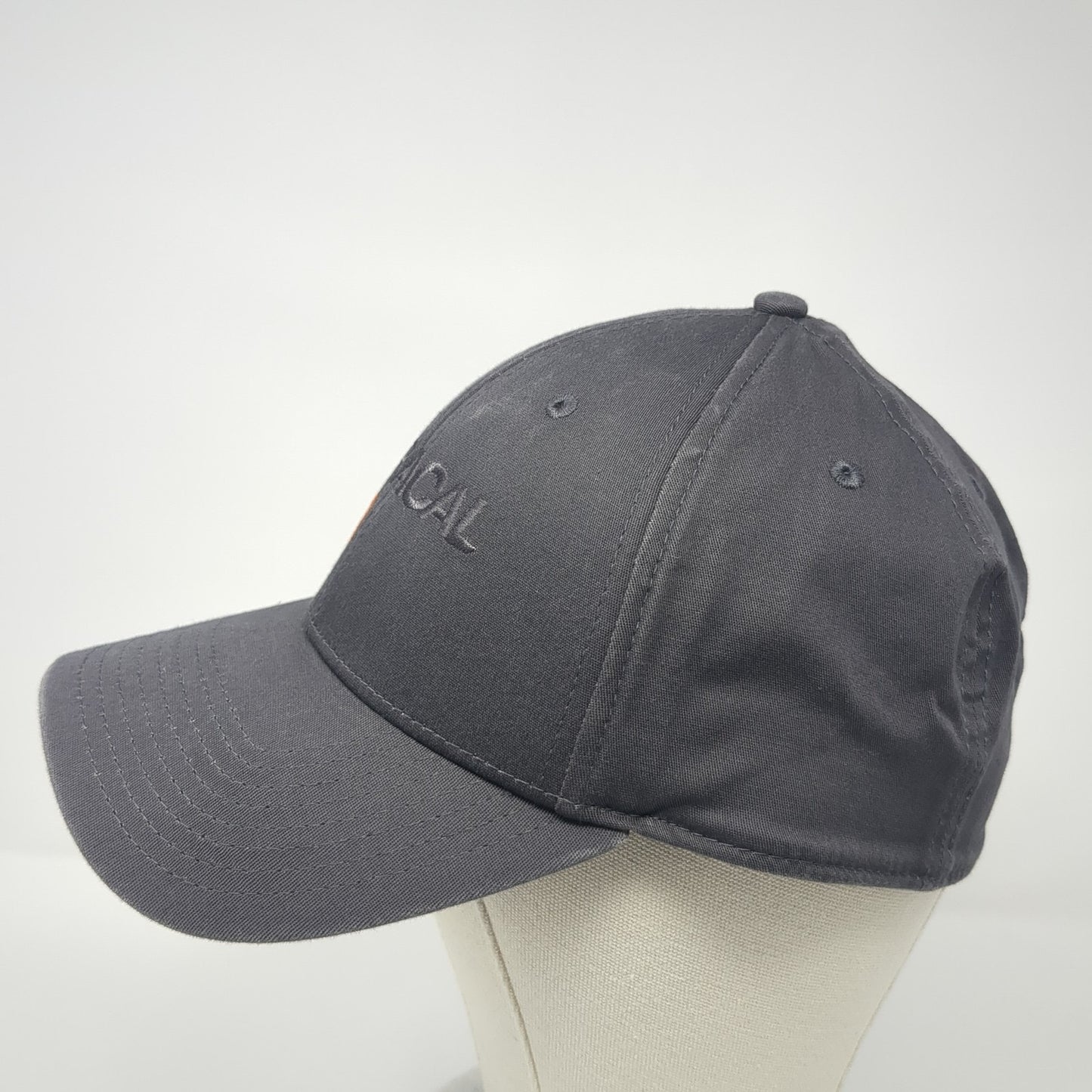 Caracal Fitted Baseball Cap Gray XL Lightweight Embroidered 39Thirty New Era