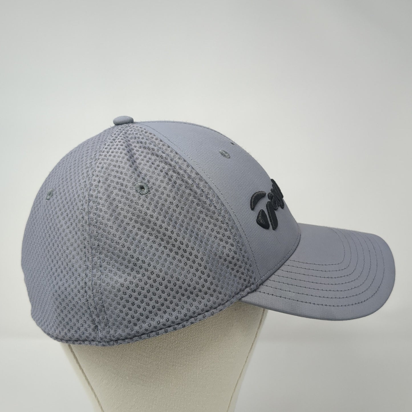 TaylorMade Fitted Baseball Cap Gray XL A-Flex Lightweight Embroidered 6 Panel