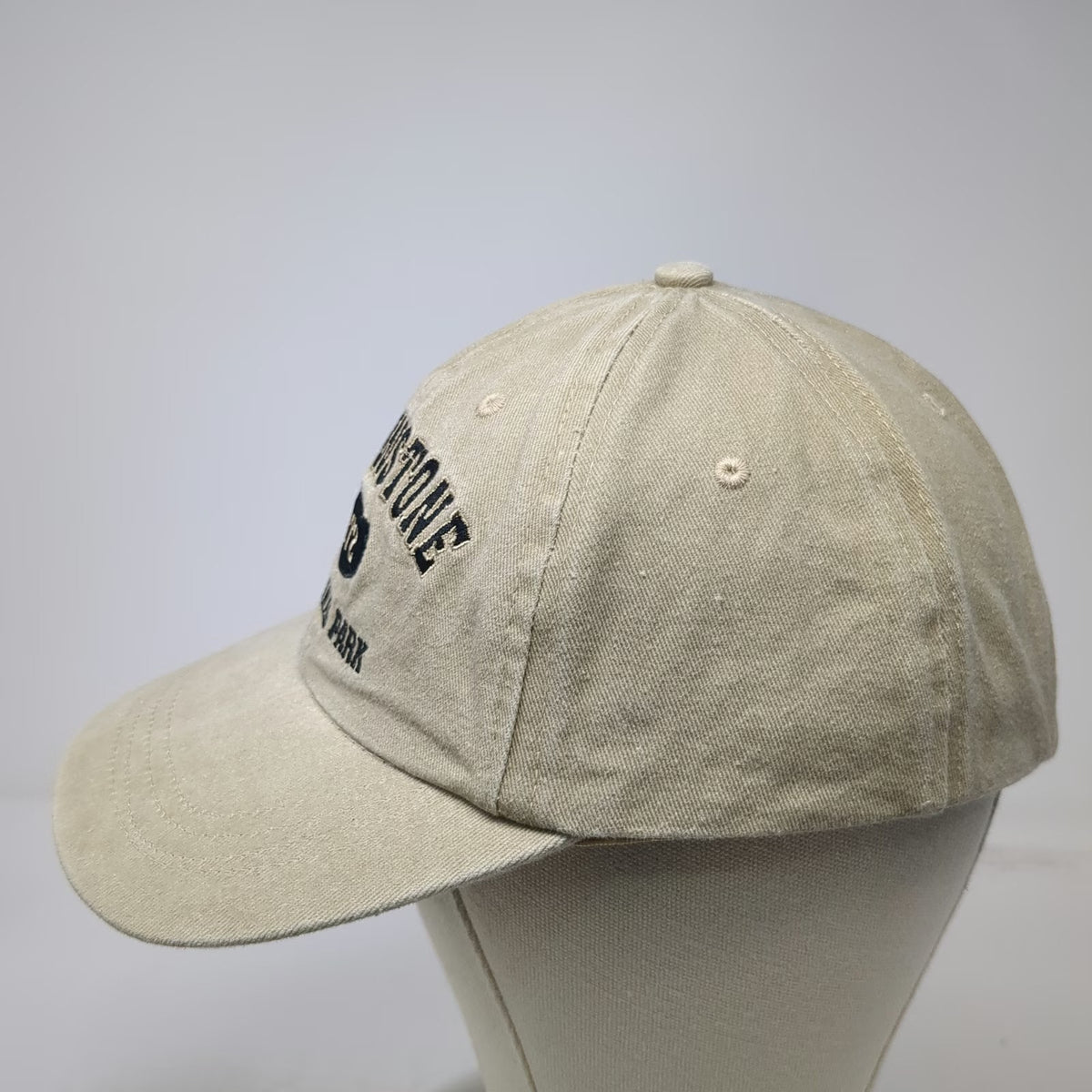 Lucky 7 Baseball Cap Beige One Size Yellowstone National Park Strapback hat 1872