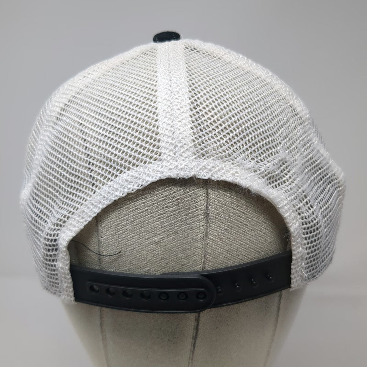 Fanatics Seattle Seahawks NFL Trucker Hat Black One Size Mesh Back Snapback Logo