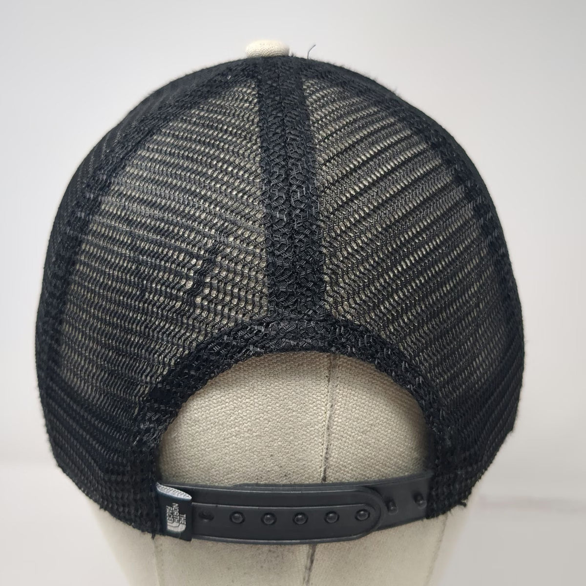 The North Face Trucker Hat White Black OS Mesh Back Snapback Logo Hat Sun Visor