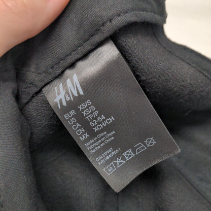 H&M Strapback Hat Solid Black XS/S Adjustable 6 Panel Blank Outdoor