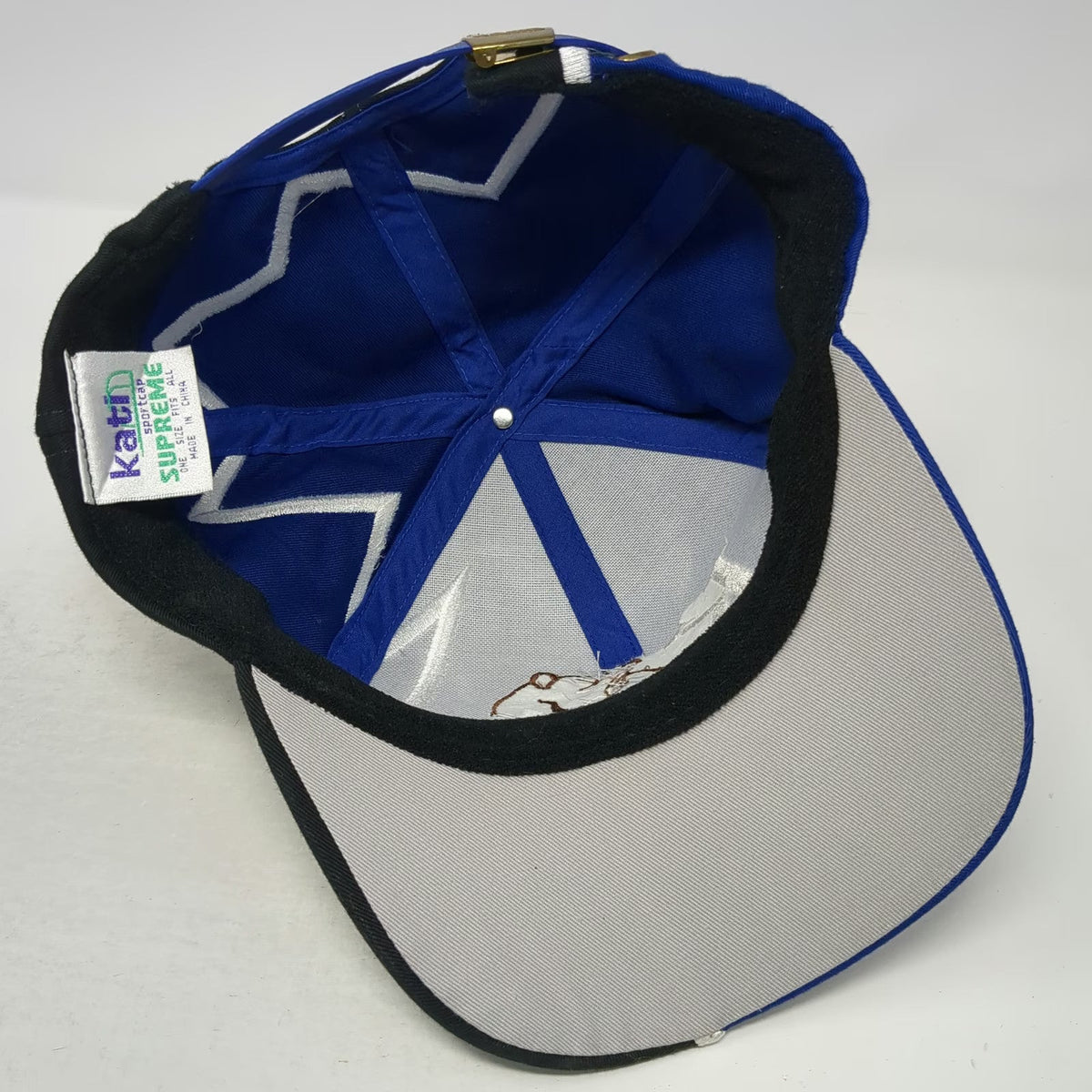 Kati Kodiak Bear Blue Baseball Cap One Size Black Jagged Graphic Alaska Hat