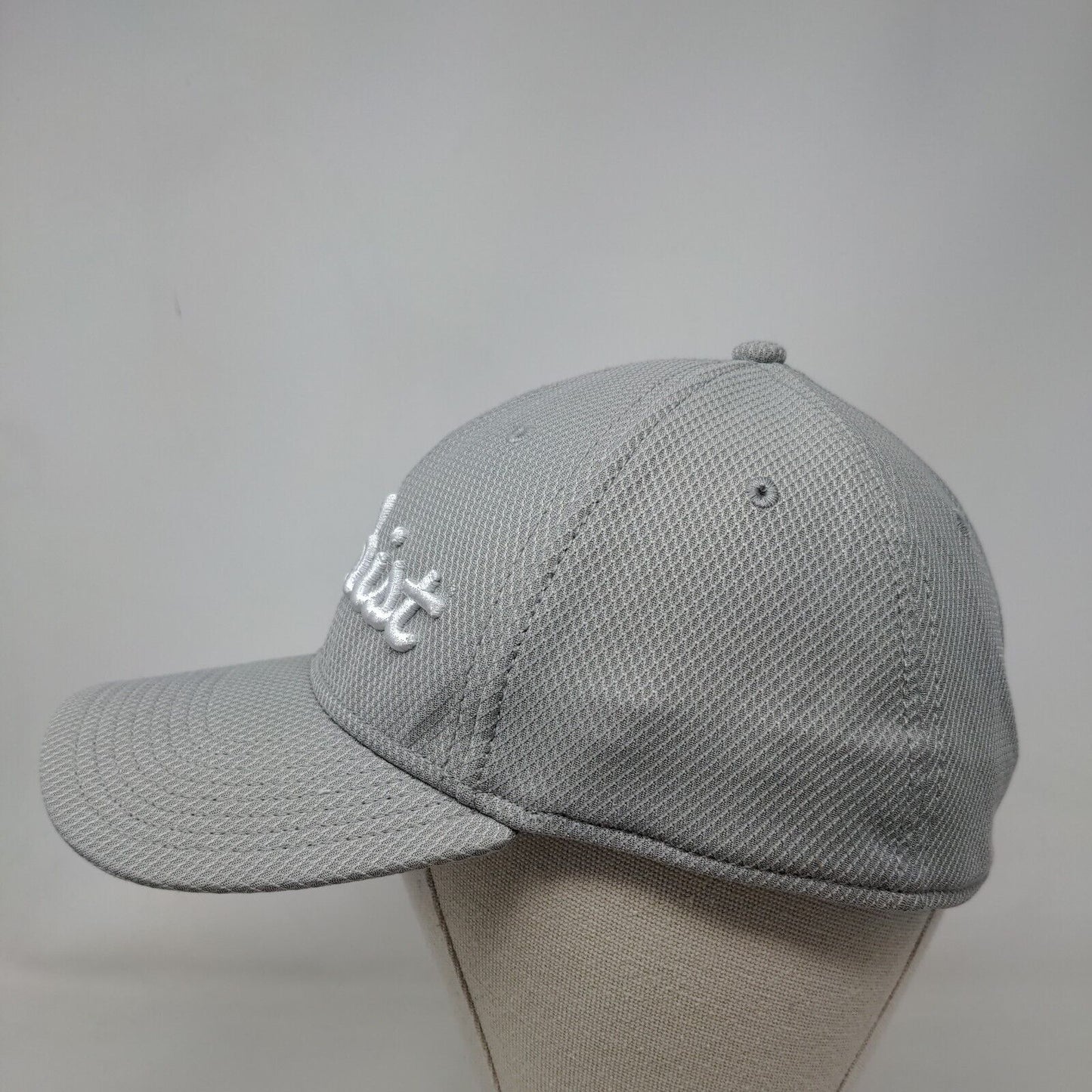 Titleist Fitted Hat Gray Large-XL Embroidered New Era 6 Panel Vent Holes