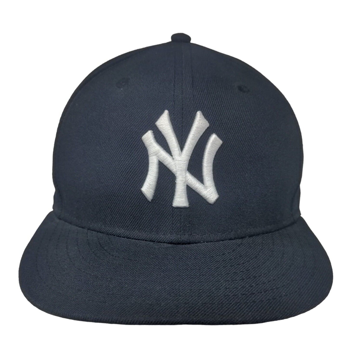 New Era Men's Fitted Hat Blue 7 1/4 Embroidered New York Yankees Logo 59Fifty