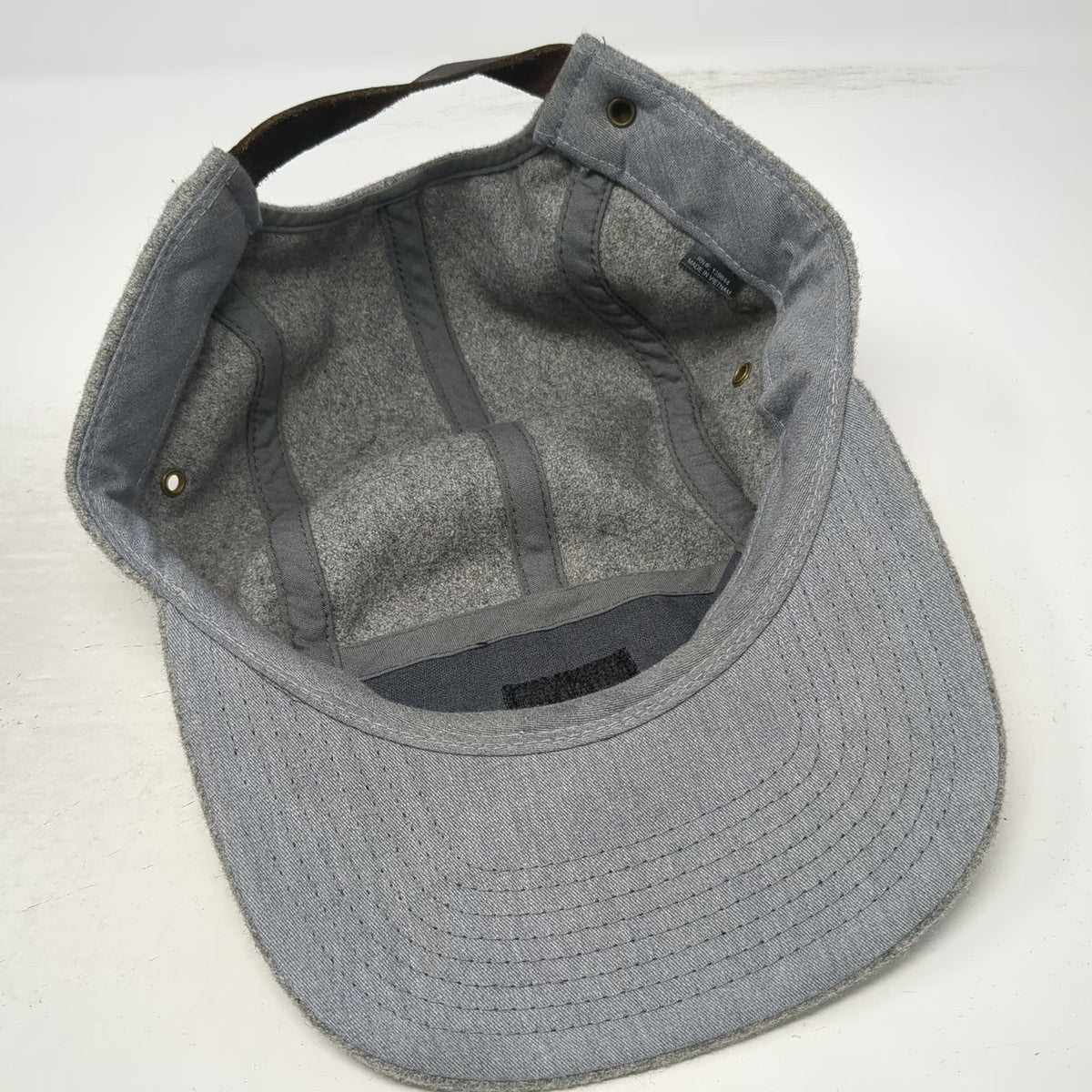 Evo 5 Panel Gray Hat One Size Wool Blend Leather Strapback Logo Patch Flat Brim
