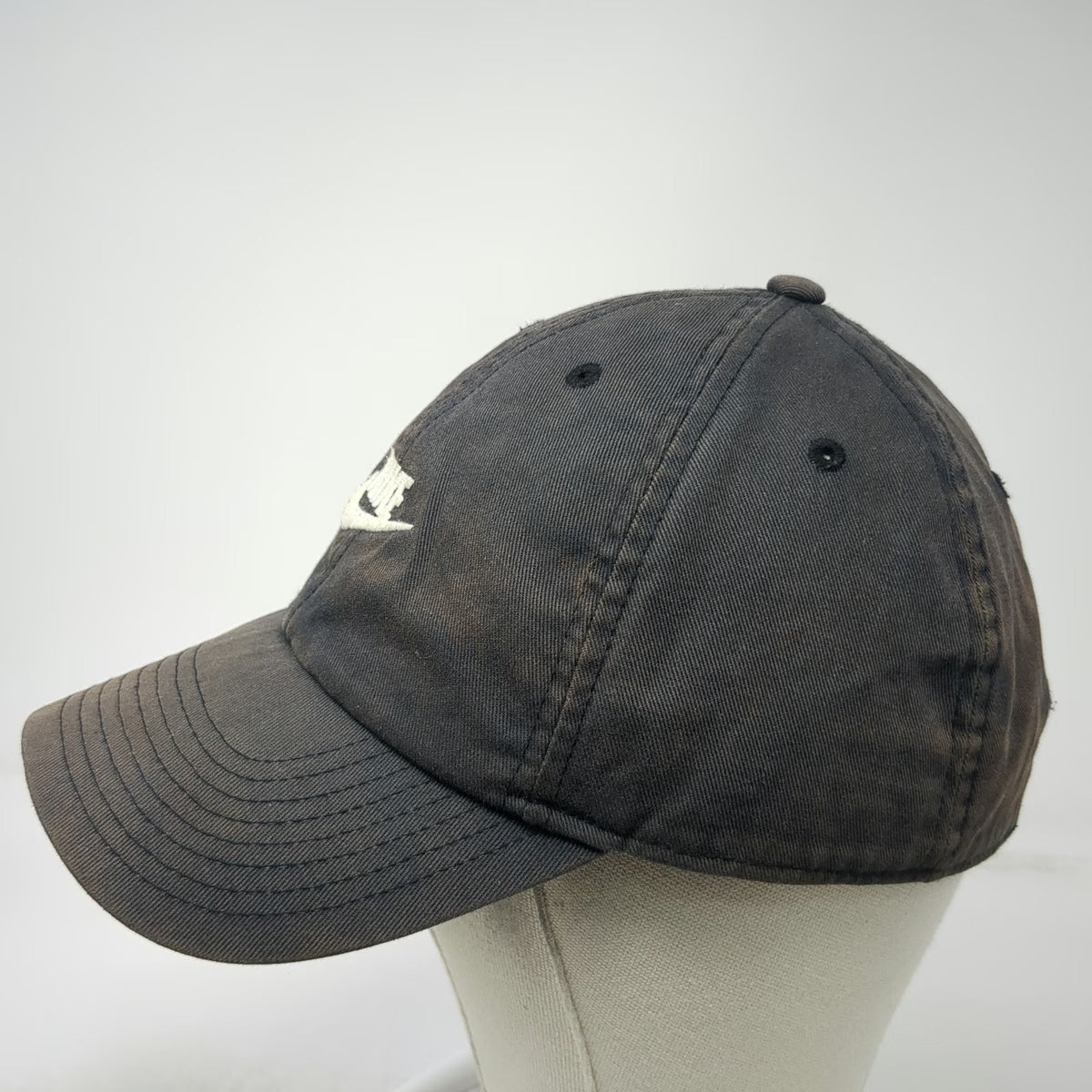 Nike Baseball Cap Black One Size Slideback Adjustable Swoosh Heritage86 Logo Hat