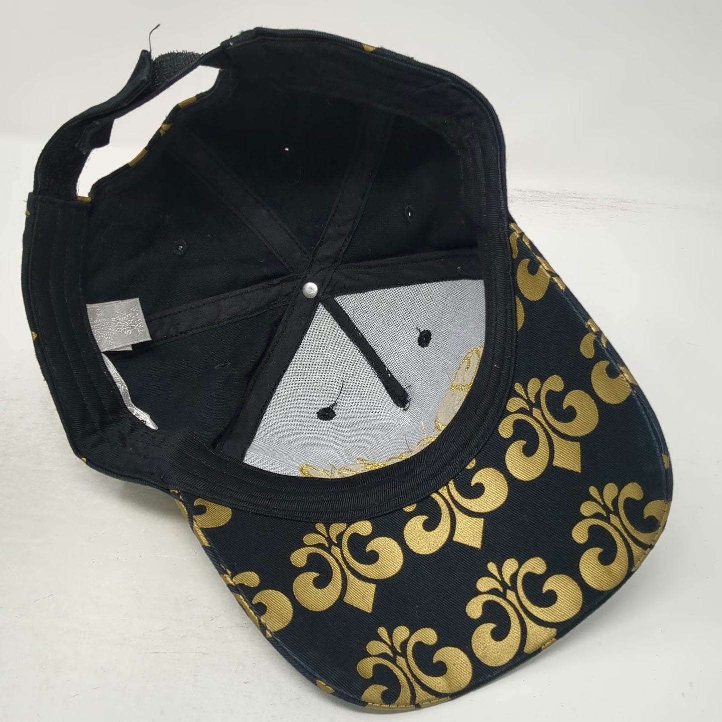 Dereon 5 Panel Black Gold Scroll Pattern Embroidery One Size Hat Streetwear