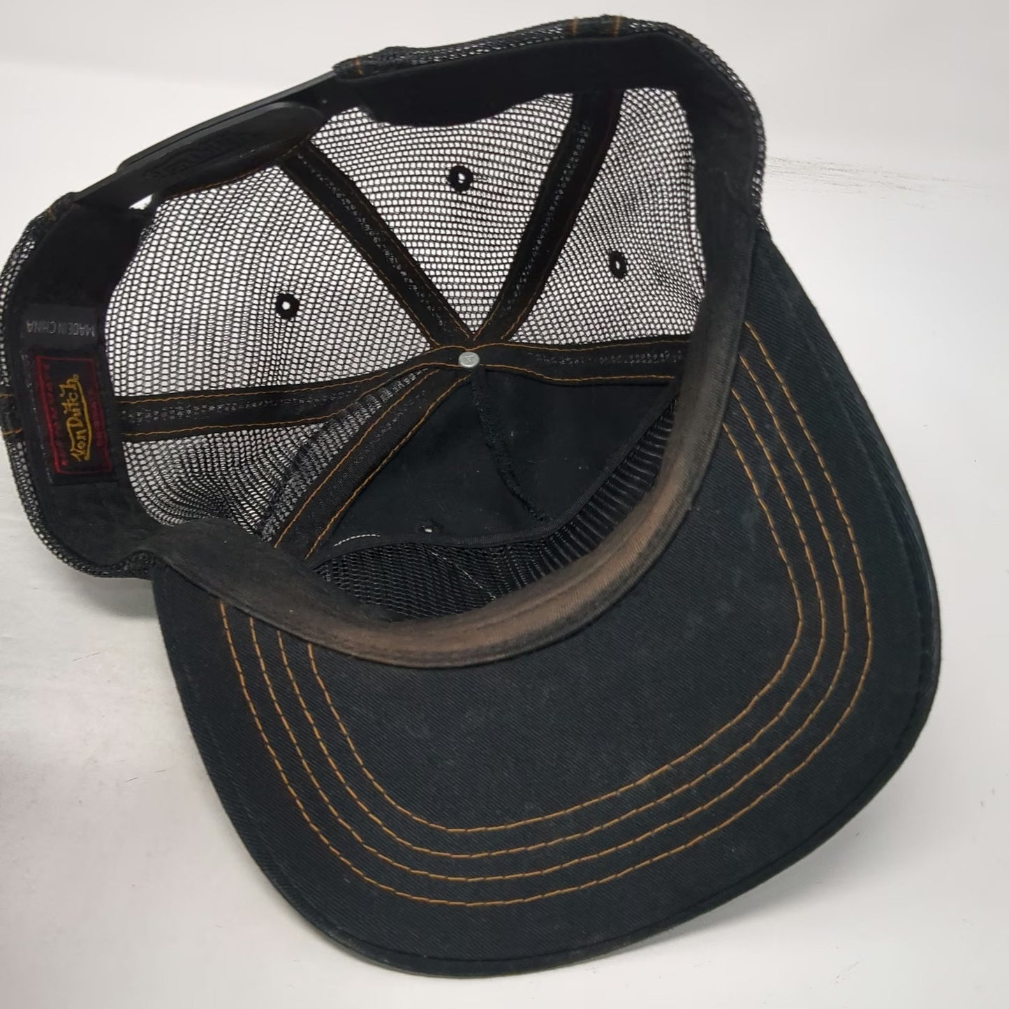 Von Dutch Trucker Hat Black One Size Skull Flames Mesh Snapback Contrast Stitch
