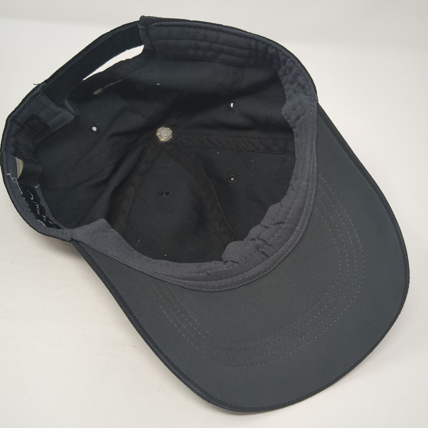 Nike Swoosh Strapback Golf Hat Black One Size Embroidered Outdoor
