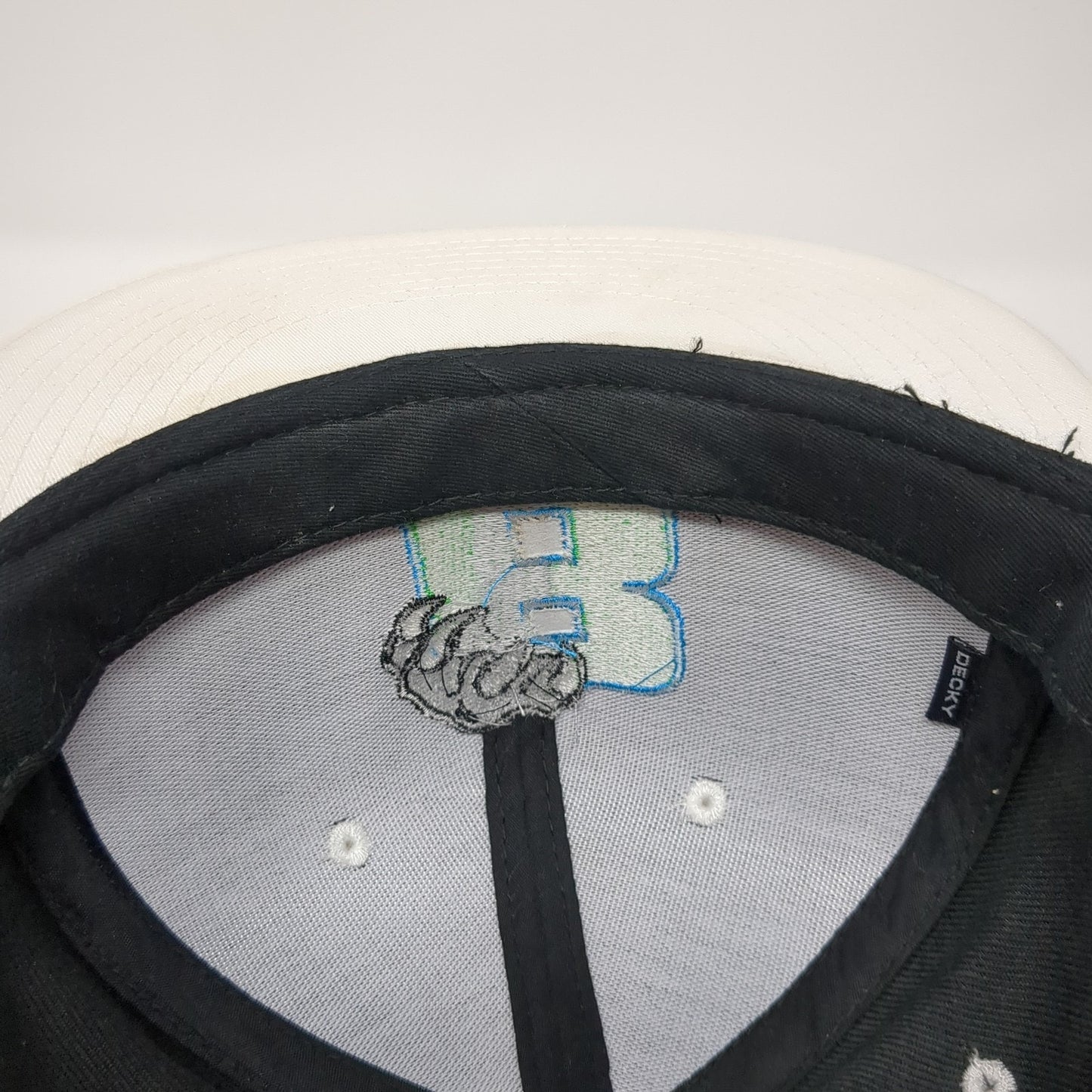 B Claw Logo Snapback Hat Black One Size Embroidered Colorblock 6 Panel