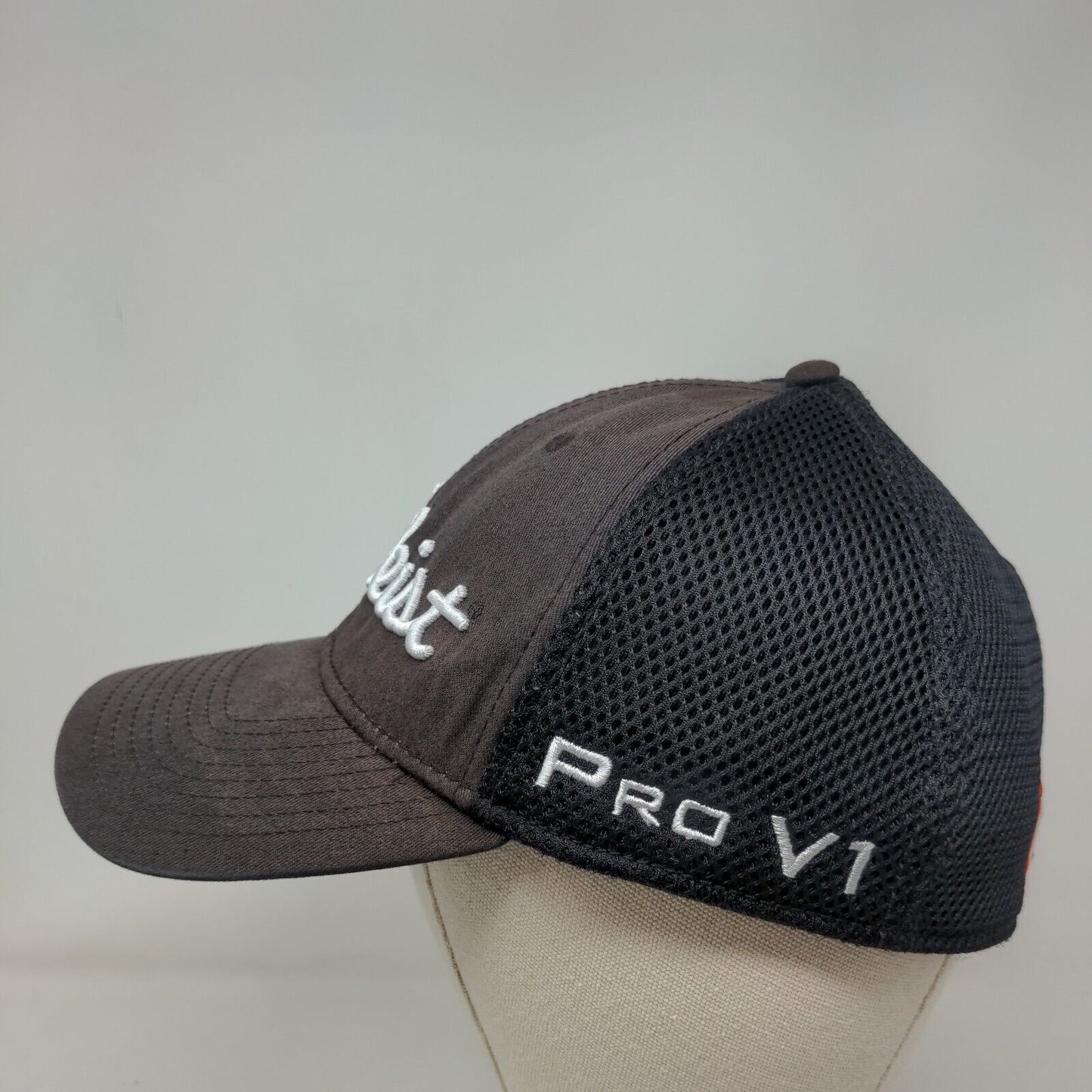 Titleist FJ Pro V1 Fitted Hat Black Medium-Large Embroidered Breathable