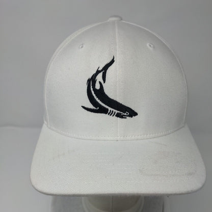 Air Maui Fitted Hat White L/XL Embroidered 6 Panel Flexfit Yupoong