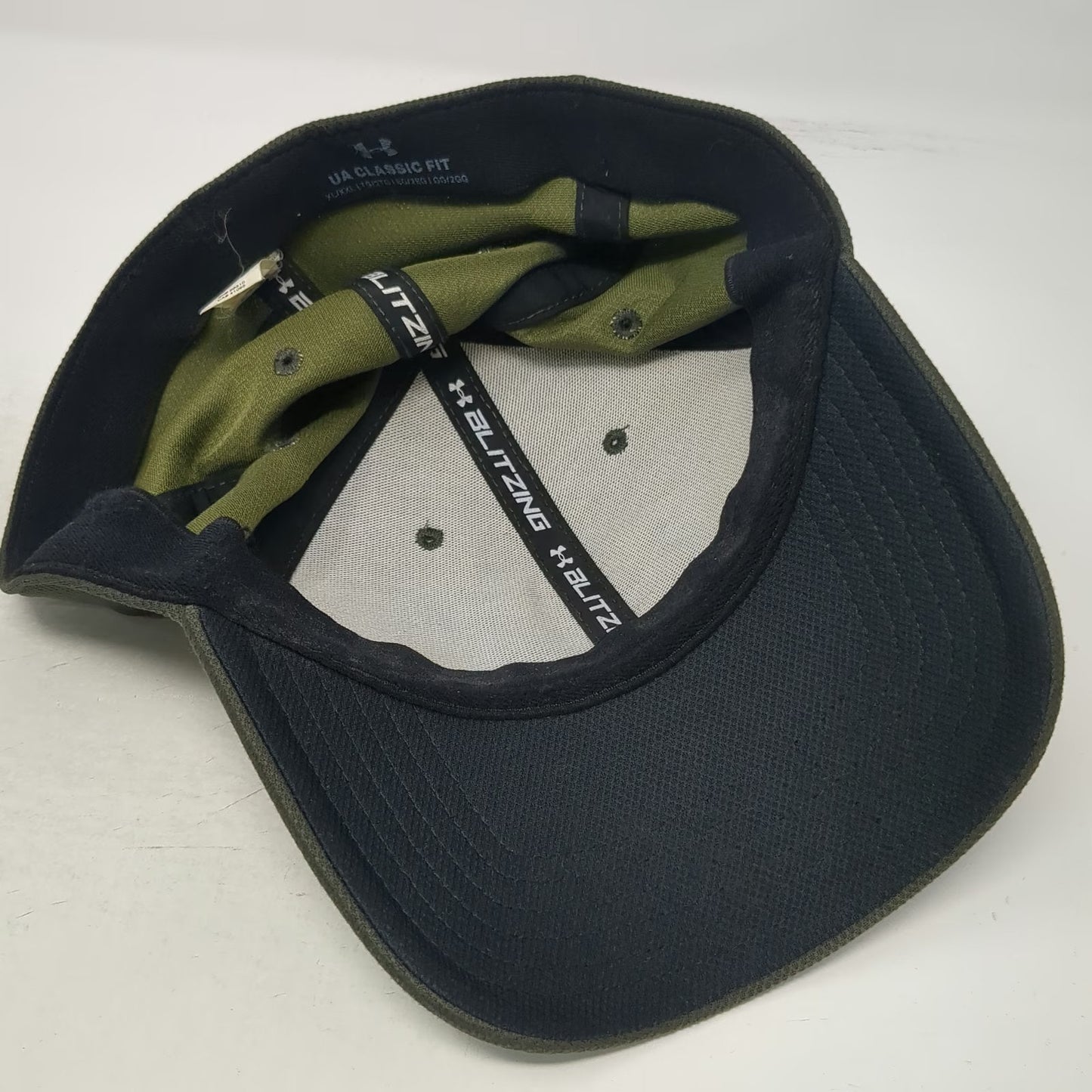 Under Armour Baseball Cap Green XL Embroidered Logo Stretch Fit Athletic hat