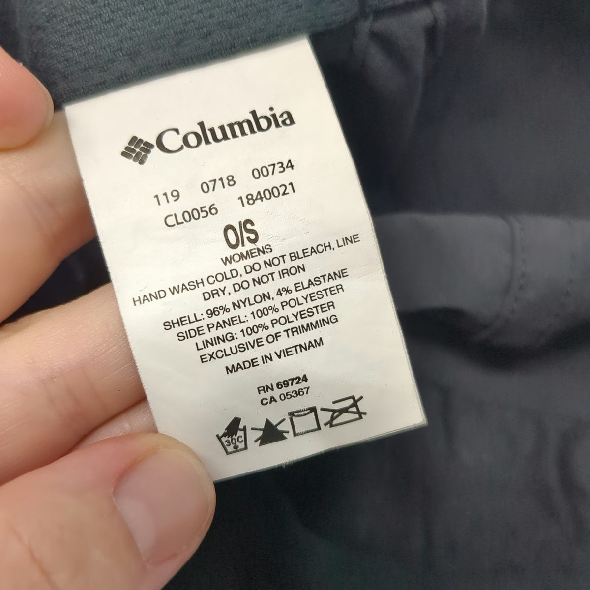 Columbia 5 Panel Black Hat One Size Gray Mesh Side Panels Bungee Slideback