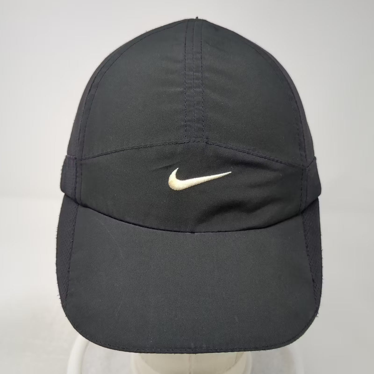 Nike Baseball Cap Hat Black OS Dri-Fit Featherlight Adjustable Strapback Cap