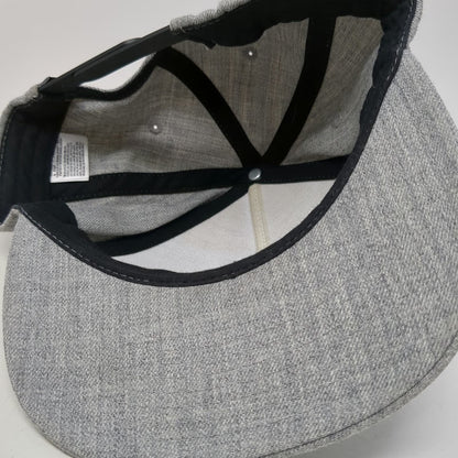 Vans 5 Panel Gray Black Snapback One Size Flat Brim Embroidered Logo Patch Hat
