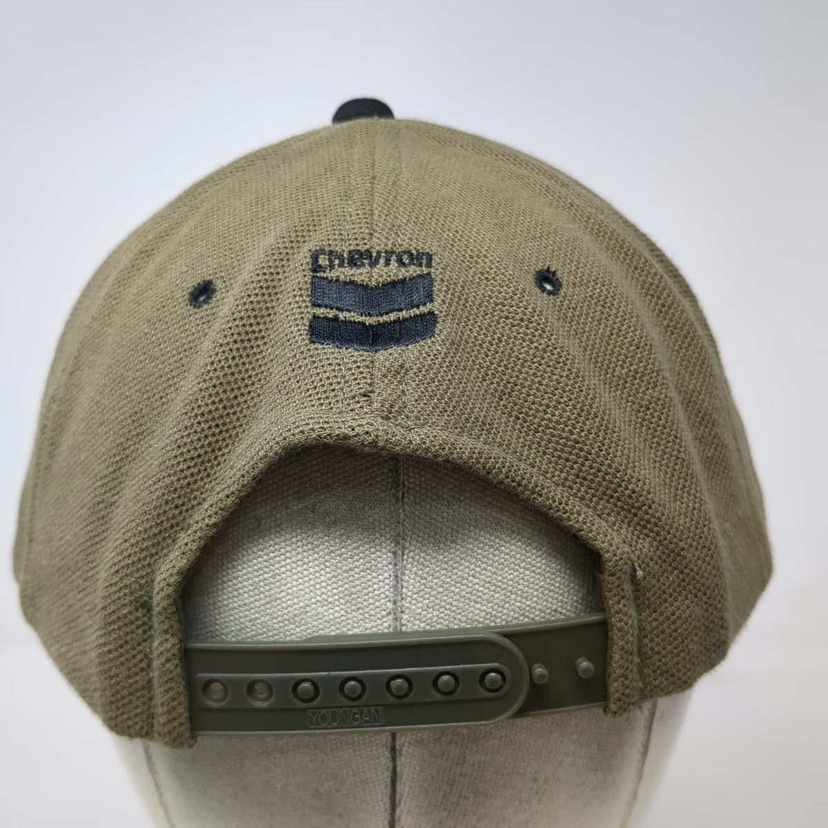 Hilton Snapback Green White Black One Size Handshake Chevron World Map Hat