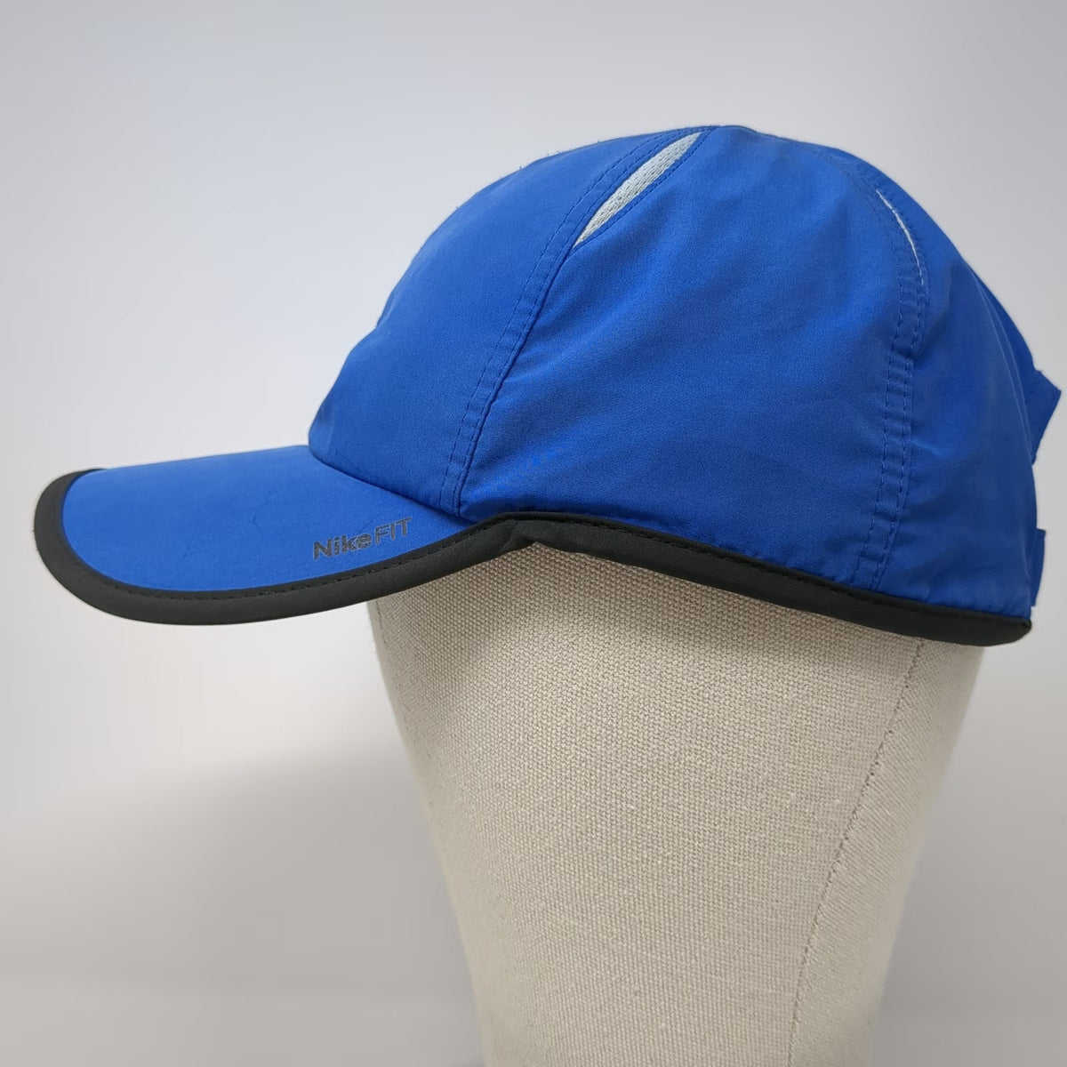 Nike Baseball Cap Blue One Size Nike FIT Reflective Lightweight Running Hat