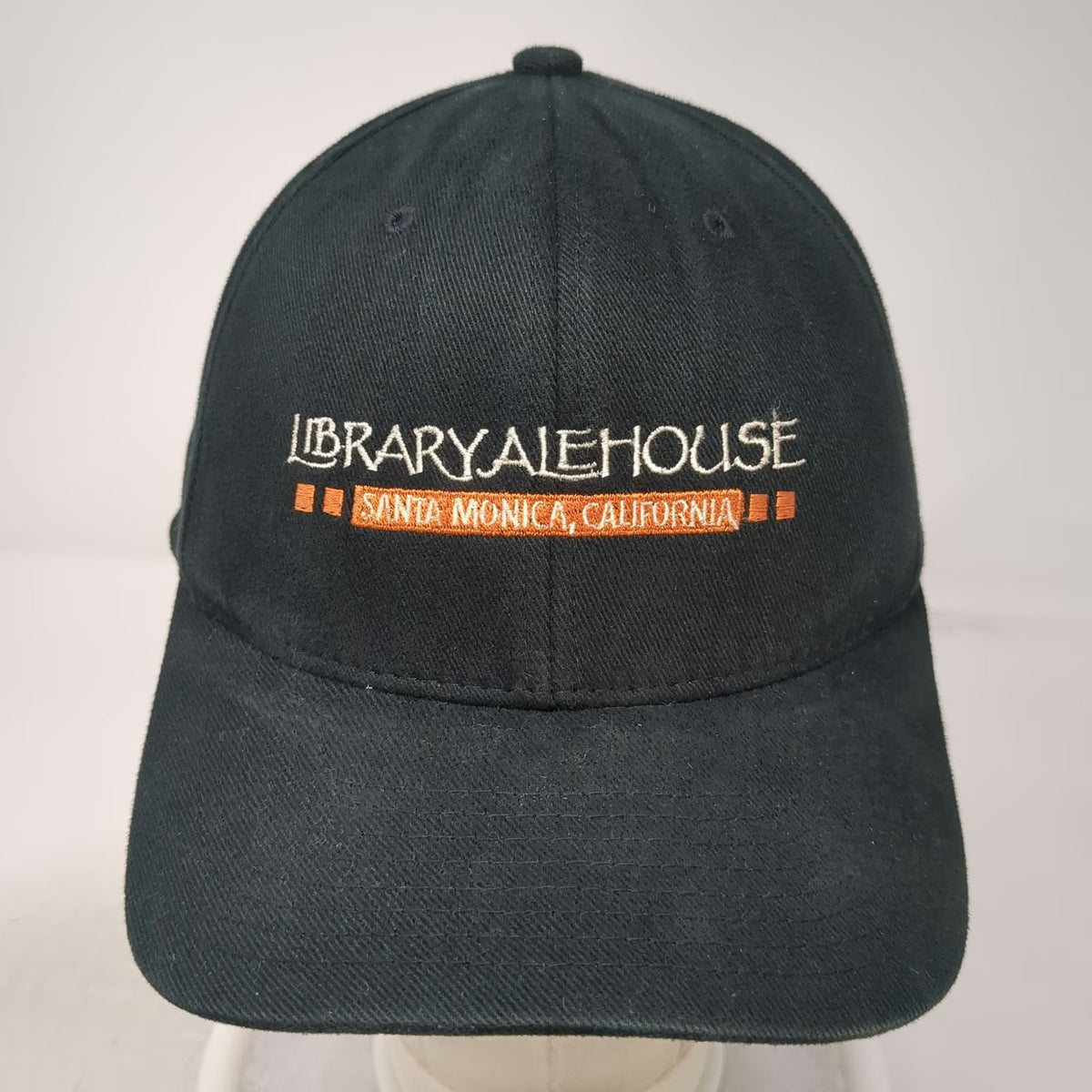 Flexfit Baseball Cap Black M Library Alehouse Santa Monica CA Main Street Hat