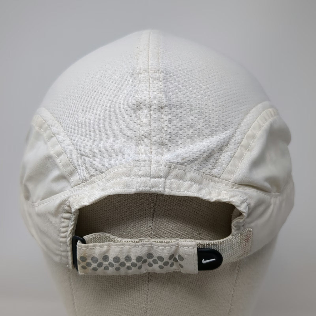 Nike Baseball Cap White One Size Dri-Fit Mesh Reflective Strapback Running Hat
