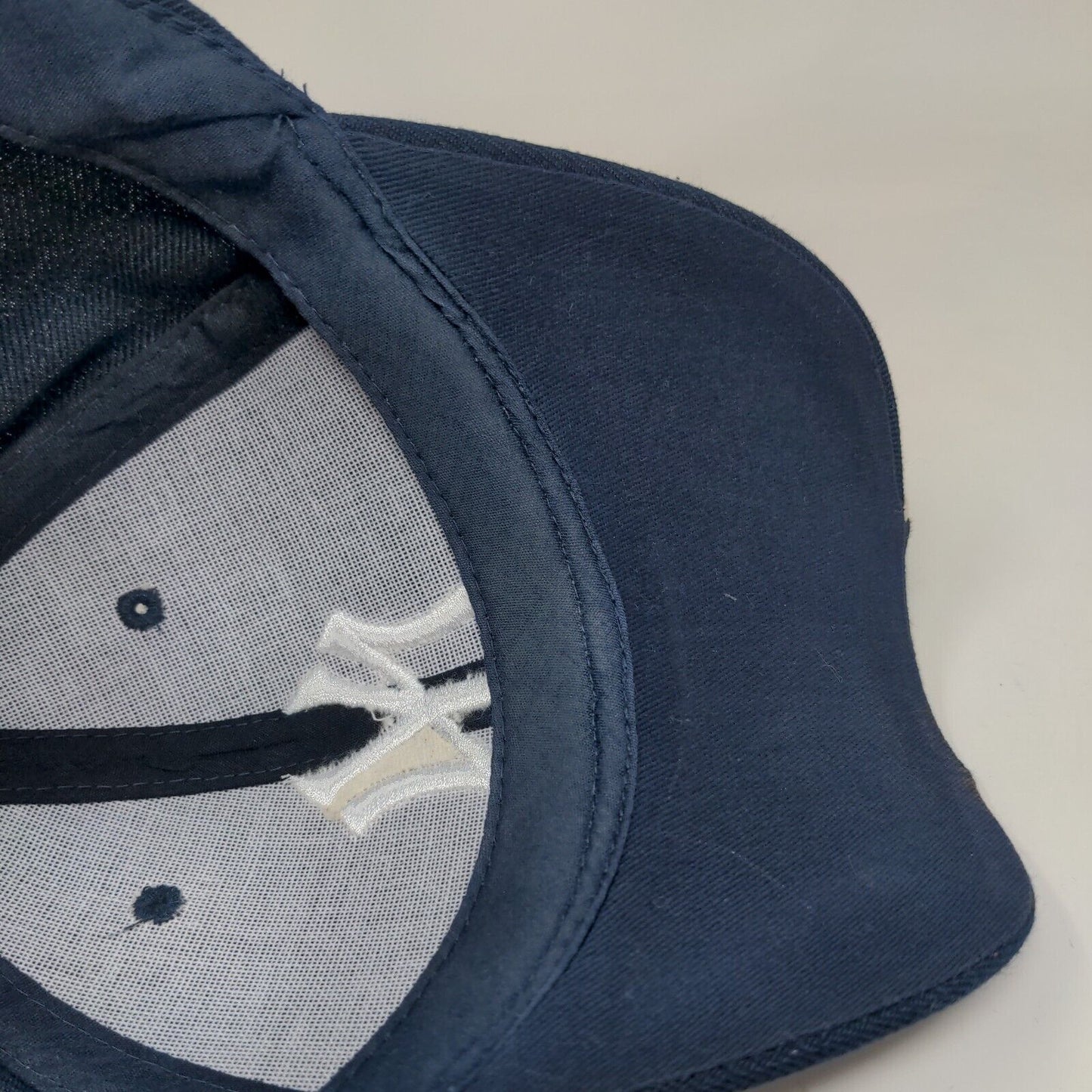 Melonwear Men's Strapback Hat Blue New York Yankees Embroidered Logo